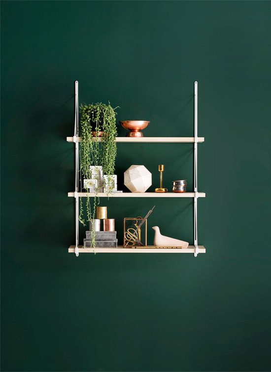 Donker groene muur Wooninspiratie